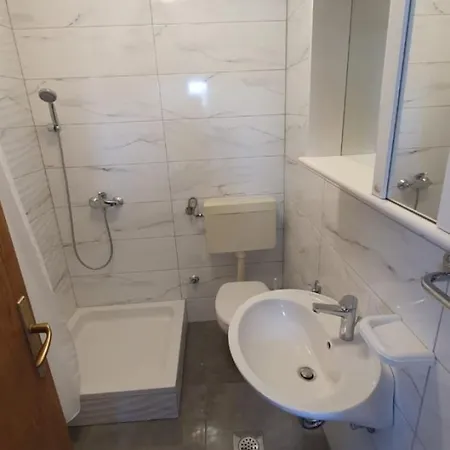 Ivo Appartamento Ljubač